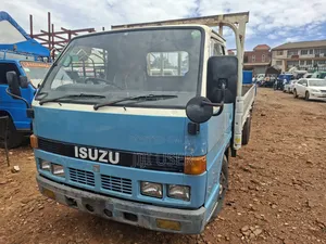 Isuzu Elf Truck