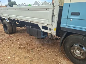 Isuzu Elf Truck