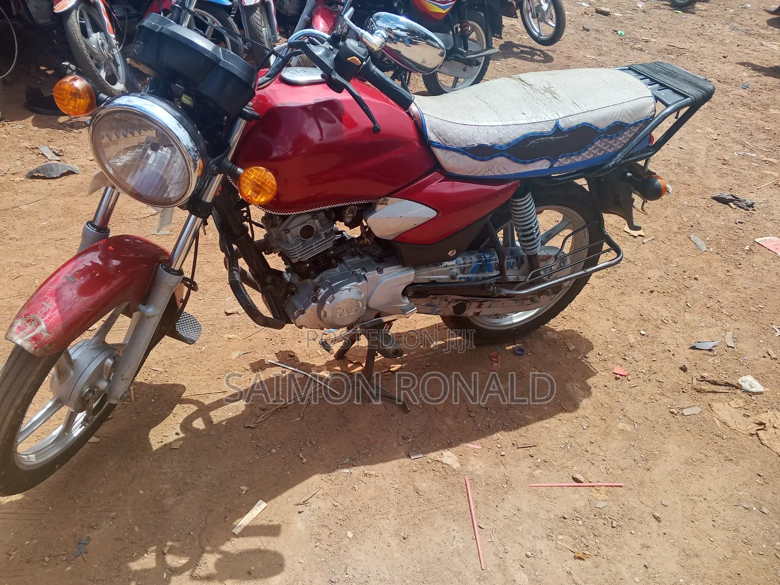 TVS HLX 125 2024 Red