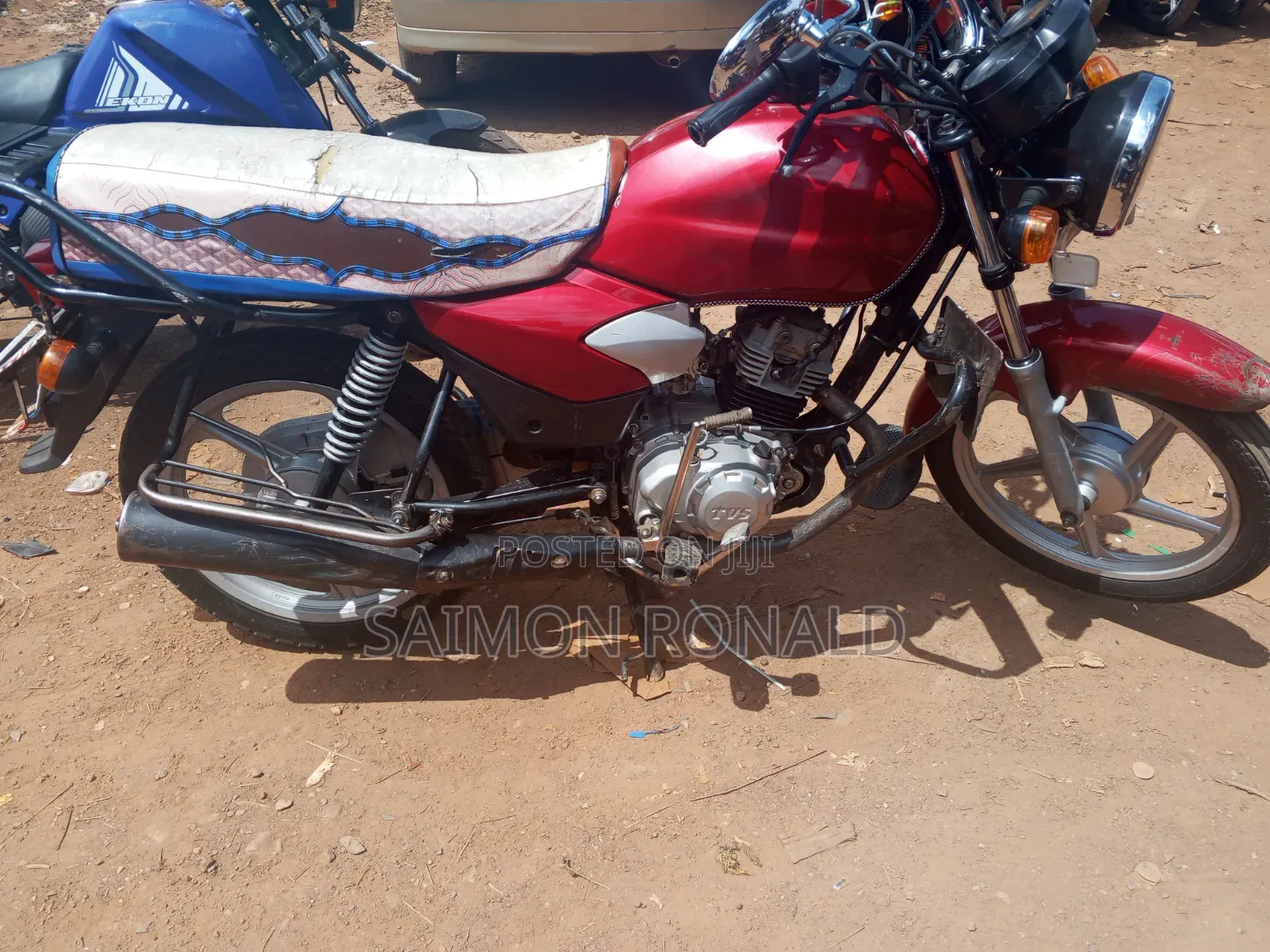TVS HLX 125 2024 Red