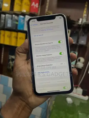 Apple iPhone XR 64 GB White