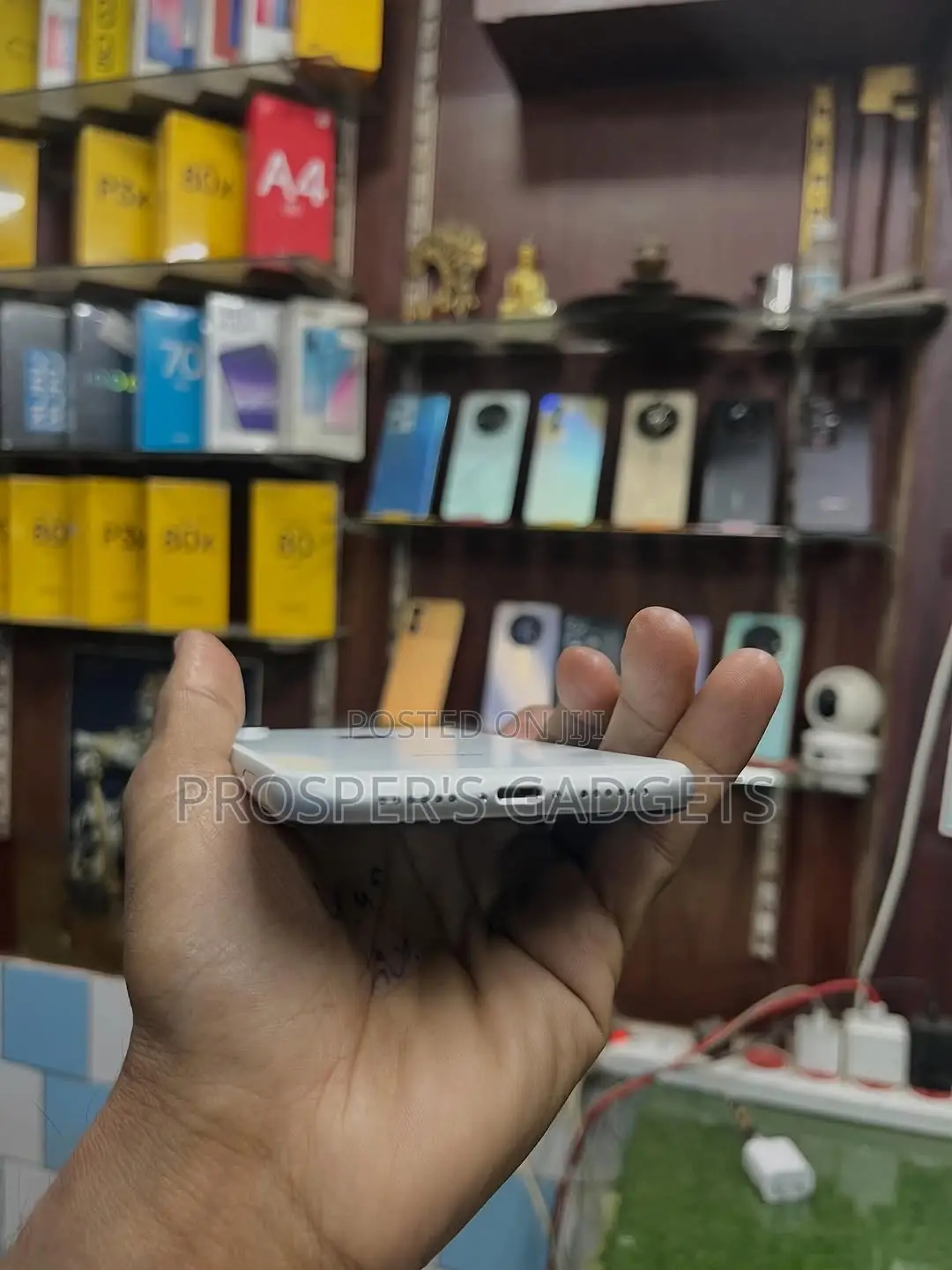 Apple iPhone XR 64 GB White