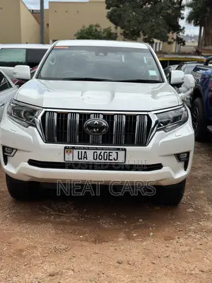 Toyota Land Cruiser Prado 2018 Pearl