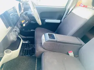 Toyota Passo 1.0 AWD 2012 Black