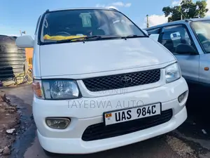 Toyota Regius 1999 White