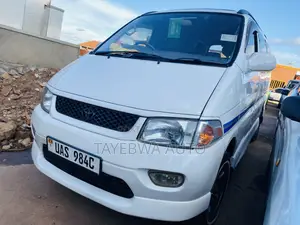 Toyota Regius 1999 White