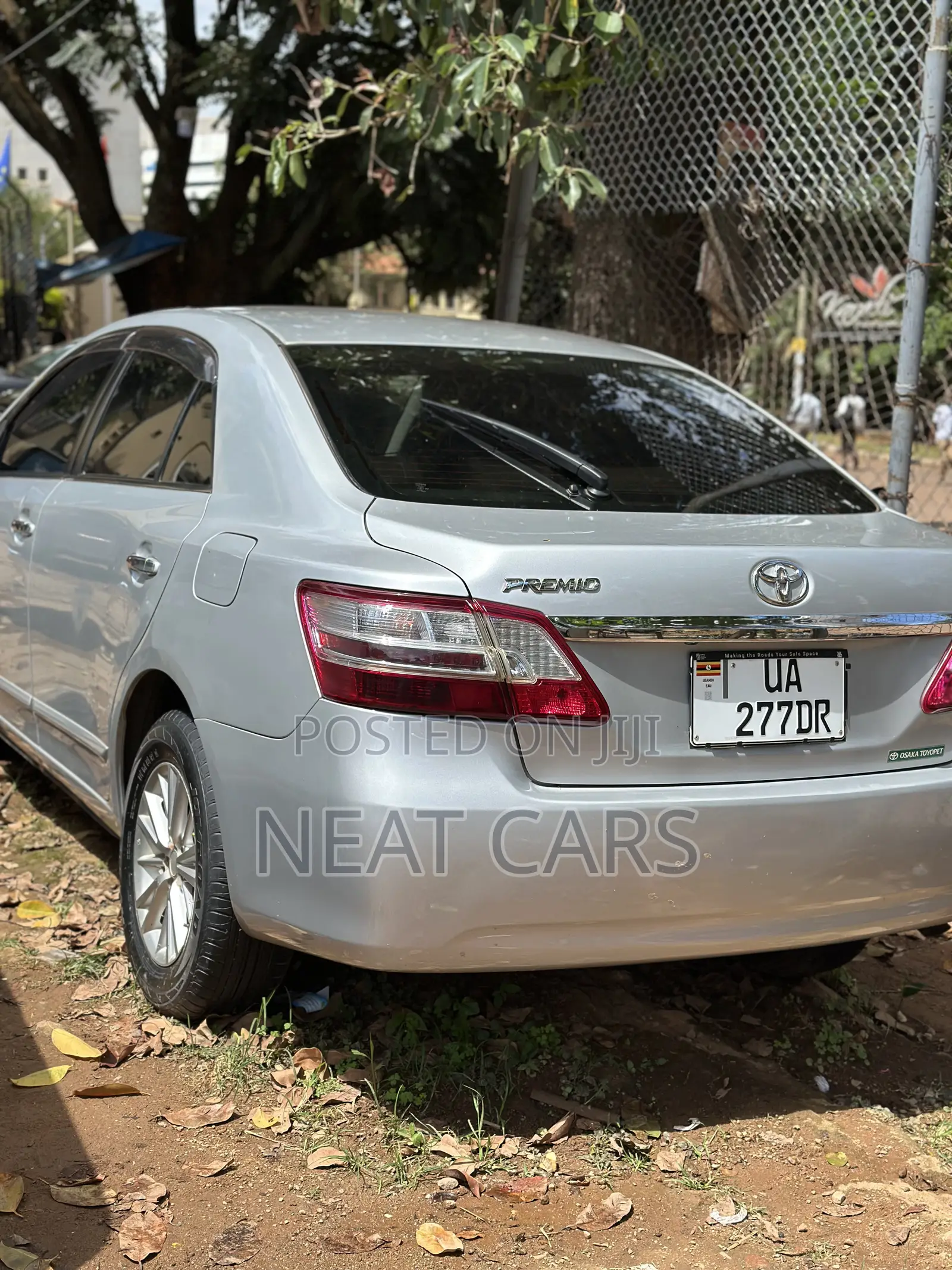 Toyota Premio 1.8 AWD 2010 Silver