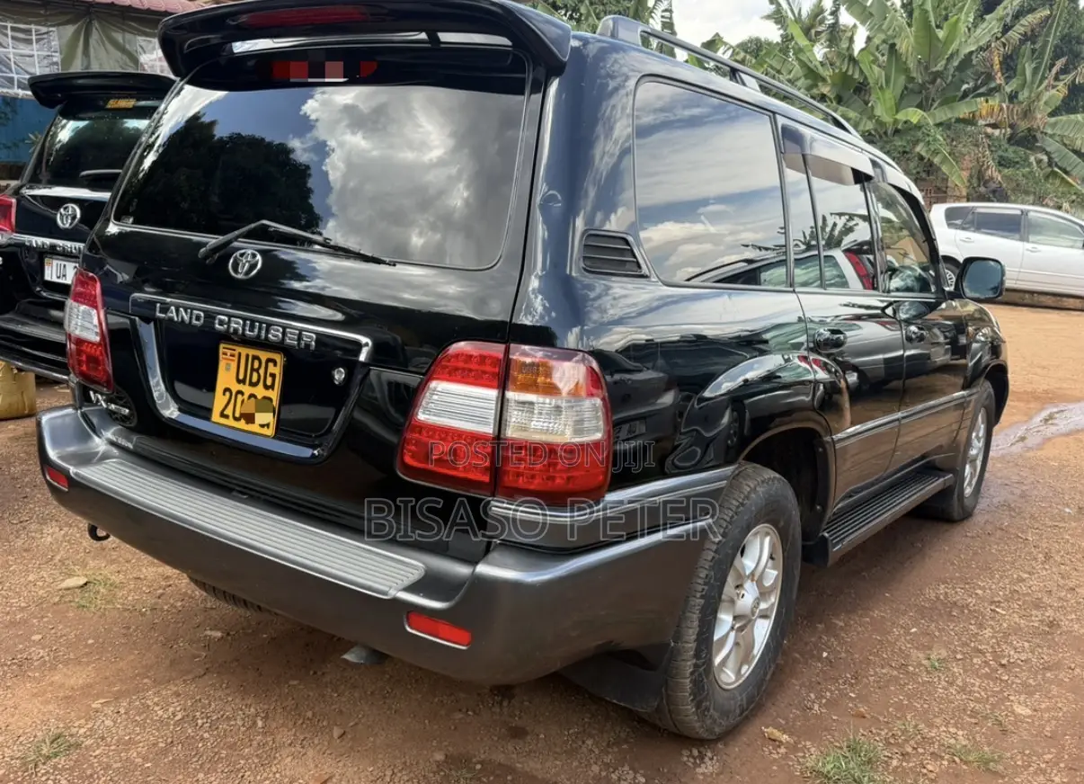 Toyota Land Cruiser 3.0 D-4D C 2006 Black