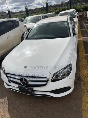 Mercedes-Benz E220 2017 White