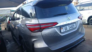 Toyota Fortuner 2016 Gray