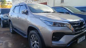 Toyota Fortuner 2016 Gray