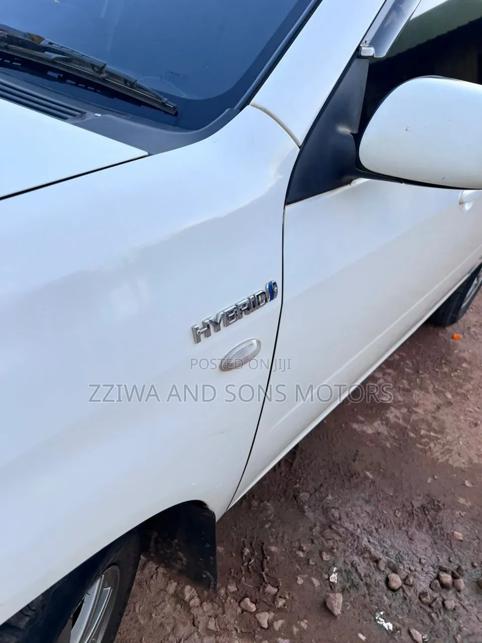 Toyota Probox 1.5 Hybrid DX Comfort 2019 White