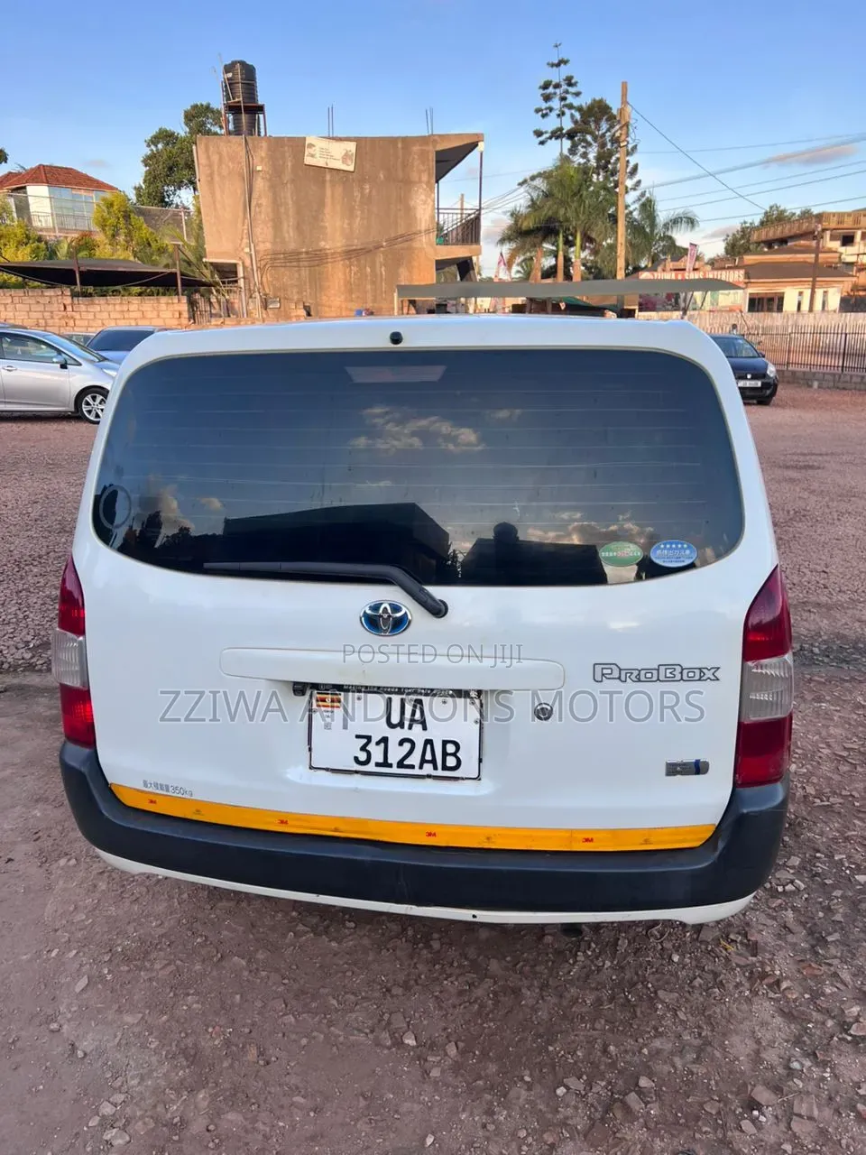 Toyota Probox 1.5 Hybrid DX Comfort 2019 White