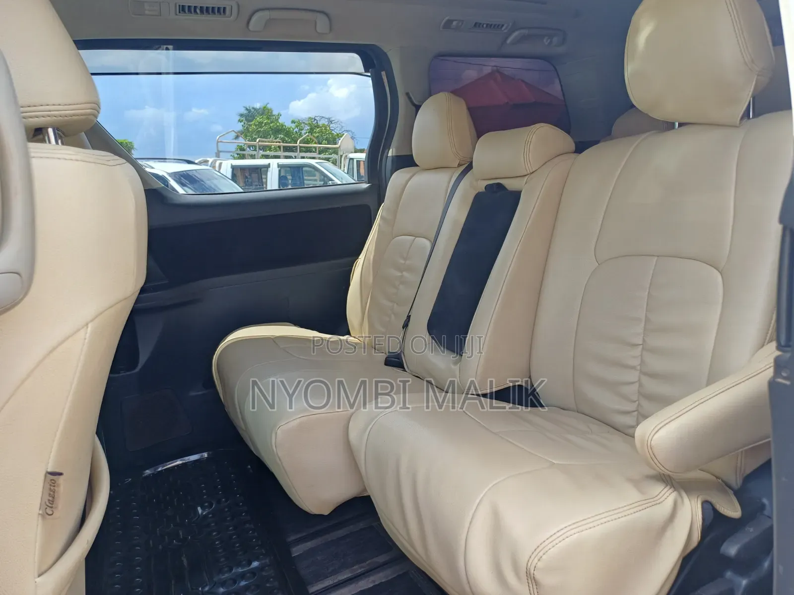 Toyota Alphard 2.4 Petrol FWD 2010 White