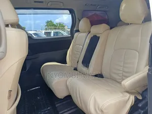 Toyota Alphard 2.4 Petrol FWD 2010 White
