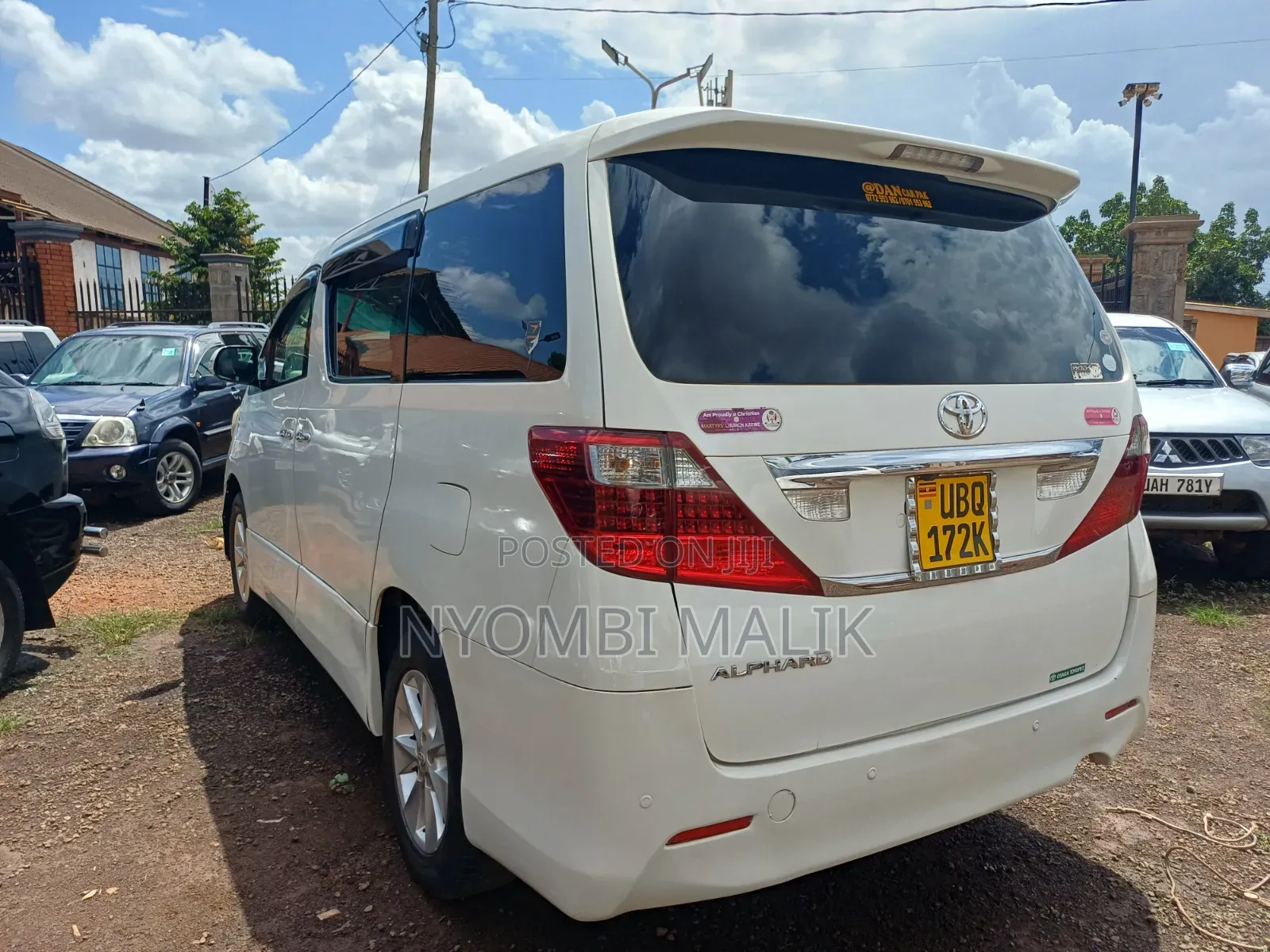 Toyota Alphard 2.4 Petrol FWD 2010 White