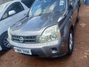 Nissan X-Trail 2009 Green