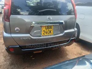 Nissan X-Trail 2009 Green