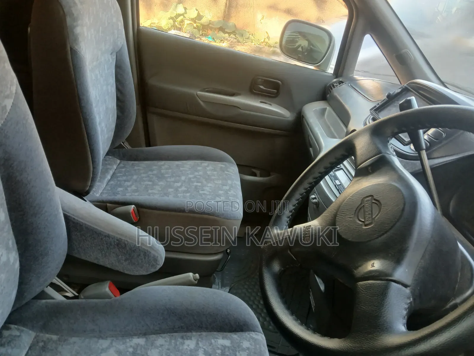 Nissan Serena 2004 Silver