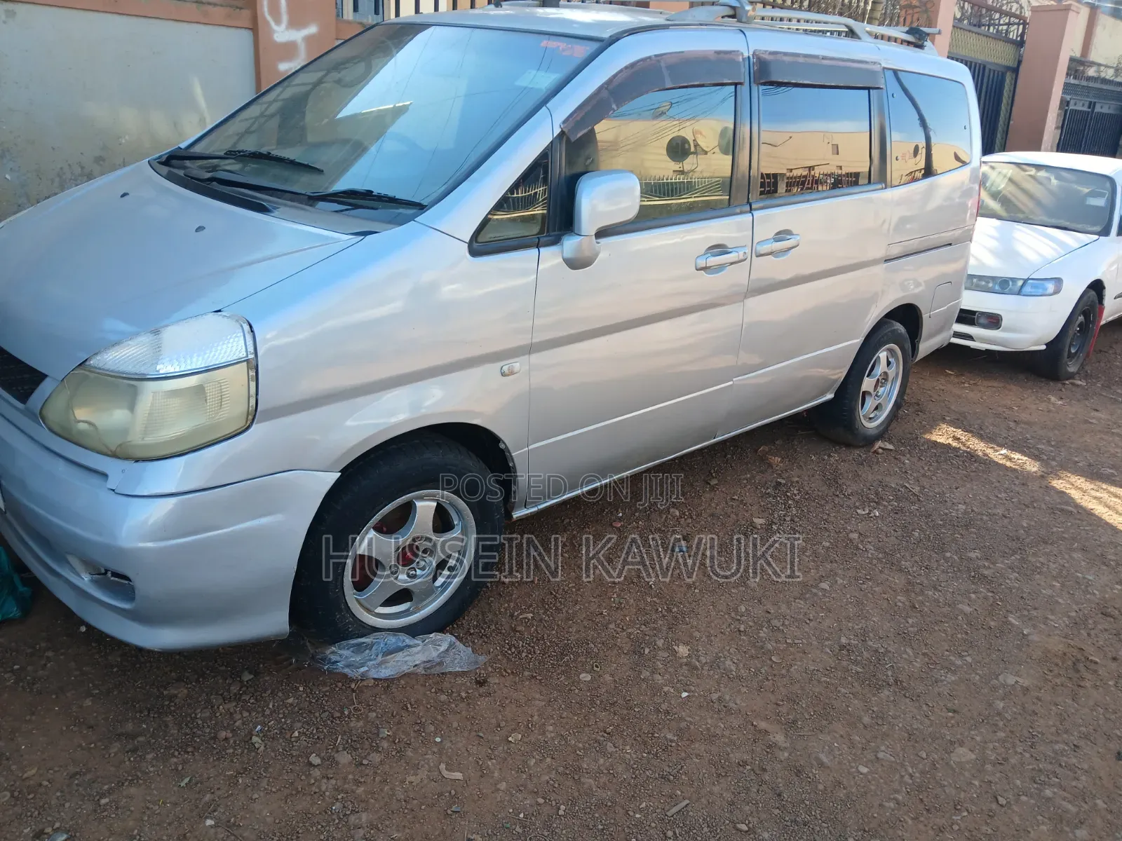 Nissan Serena 2004 Silver
