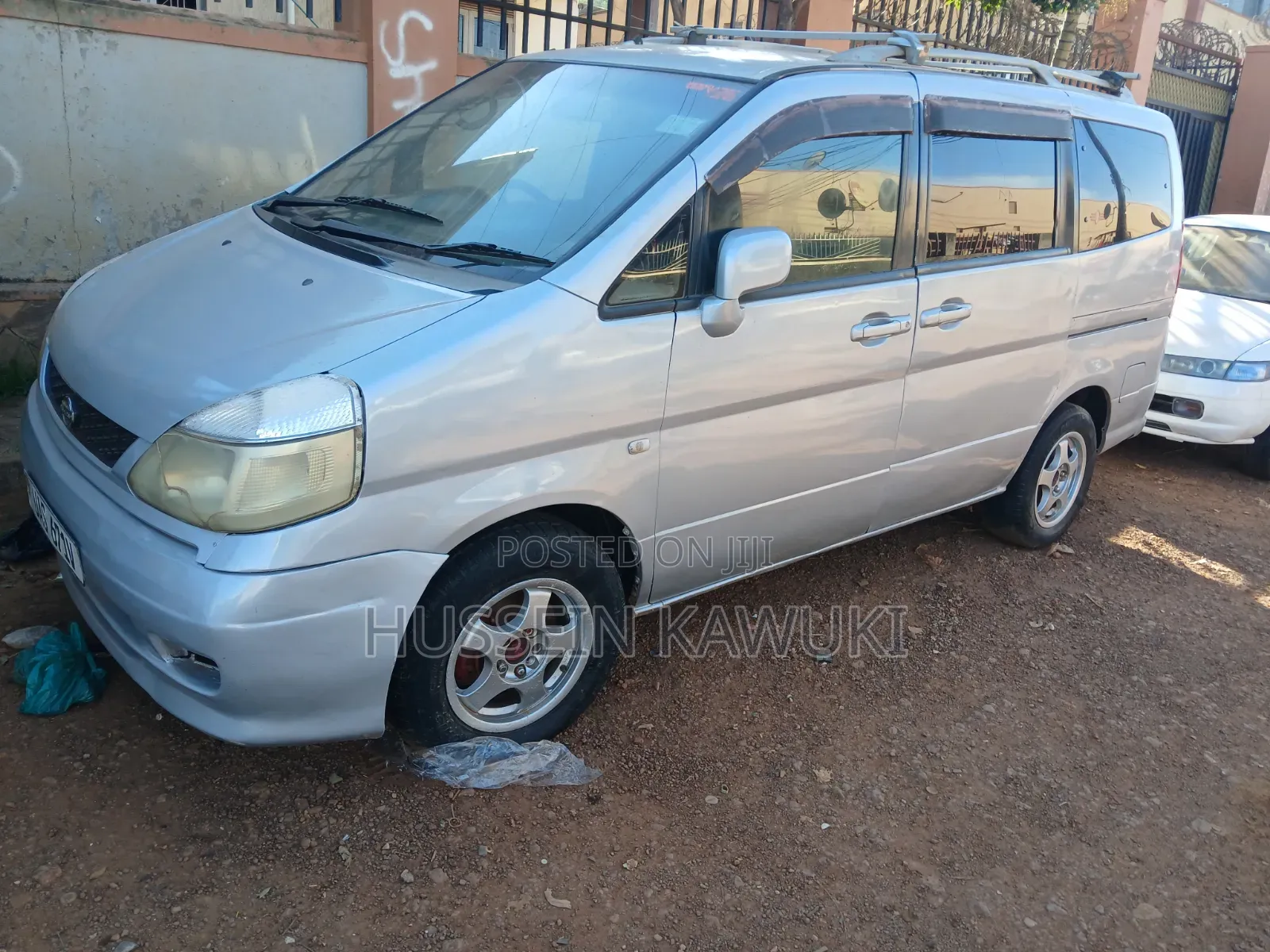 Nissan Serena 2004 Silver