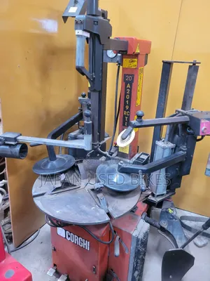 Corghi A2019 Tire Changer