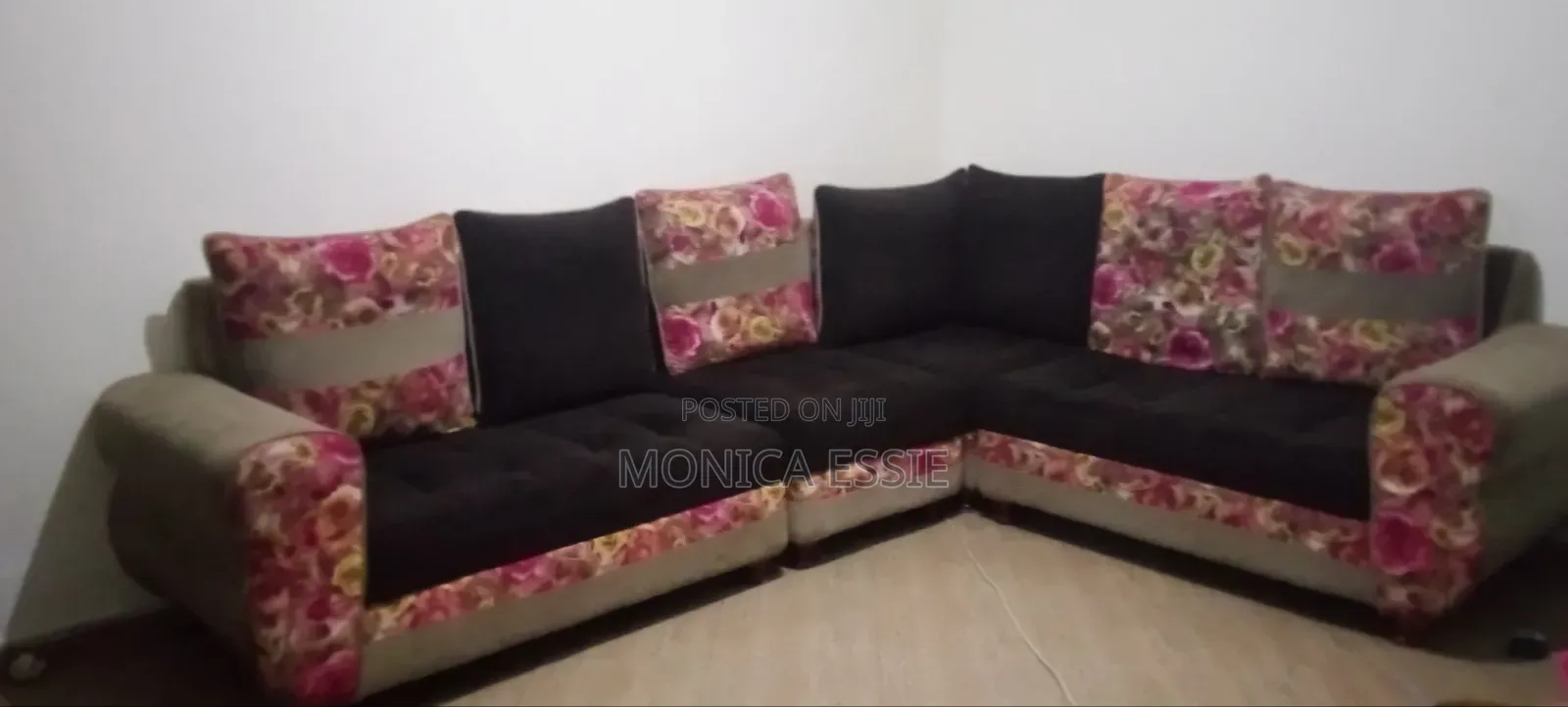 Fancy 6 to 10 Used Sofa Seater