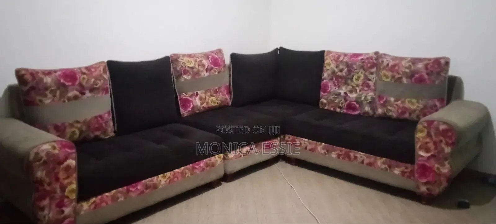Fancy 6 to 10 Used Sofa Seater
