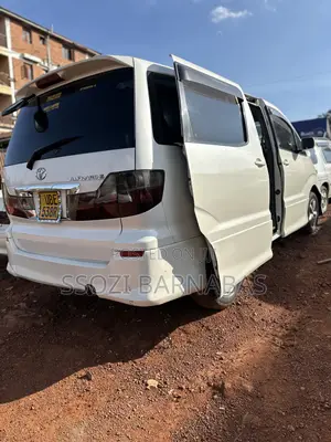 Toyota Alphard 2006 White