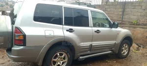 Mitsubishi Pajero 2.0 Pininfarina Automatic 2001 Gray