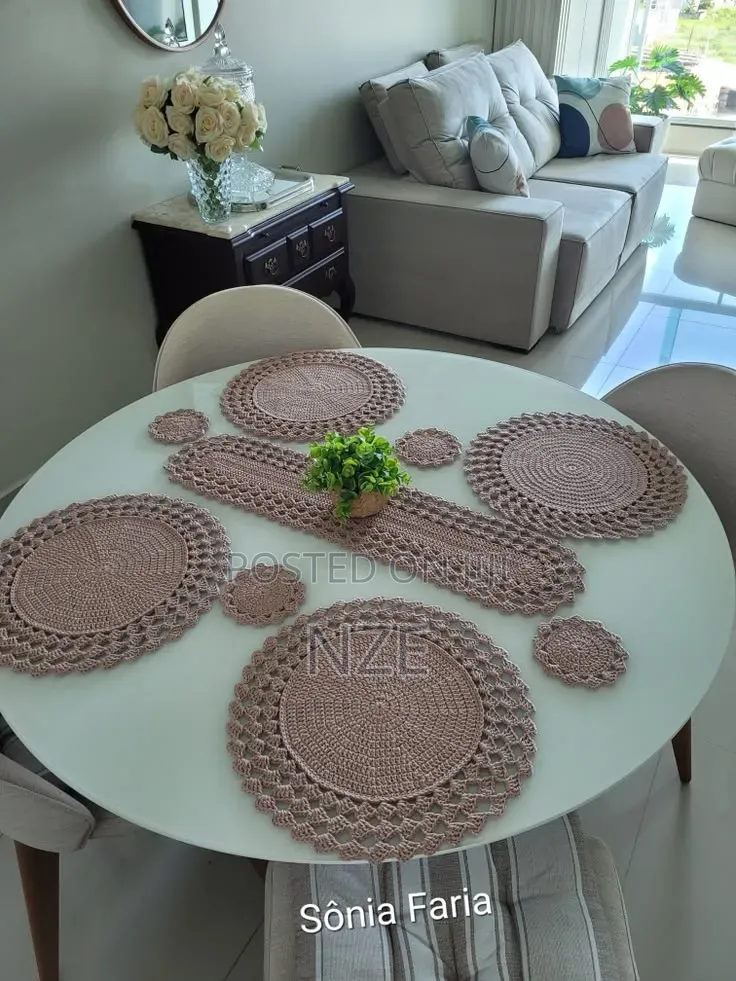 Hand Made Premium Luxurius Crotchet Table Mats