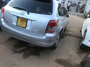 Toyota Corolla Fielder 2010 Silver