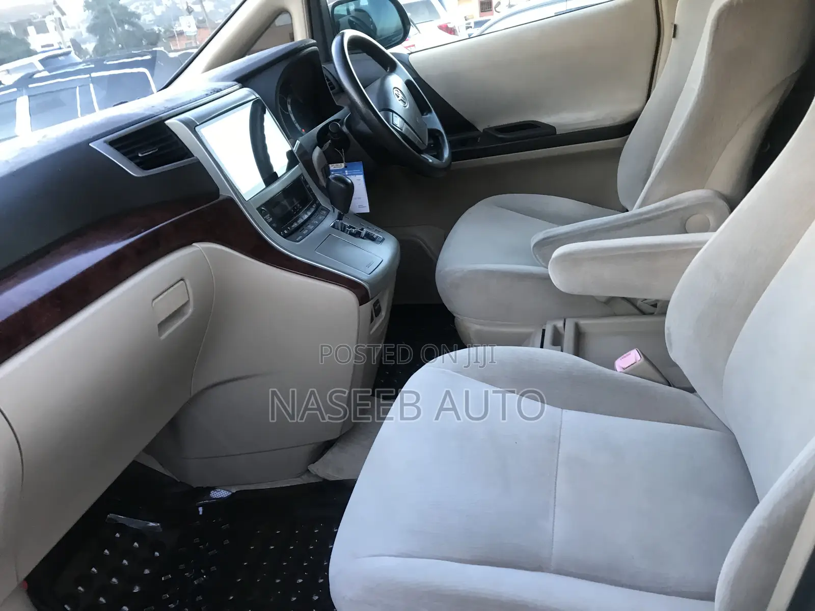 Toyota Alphard 2009 White
