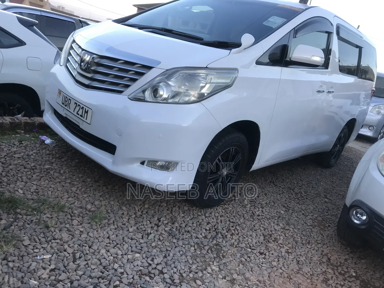 Toyota Alphard 2009 White
