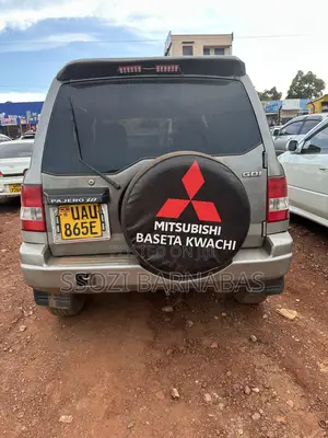 Mitsubishi Pajero Junior 1997 Silver