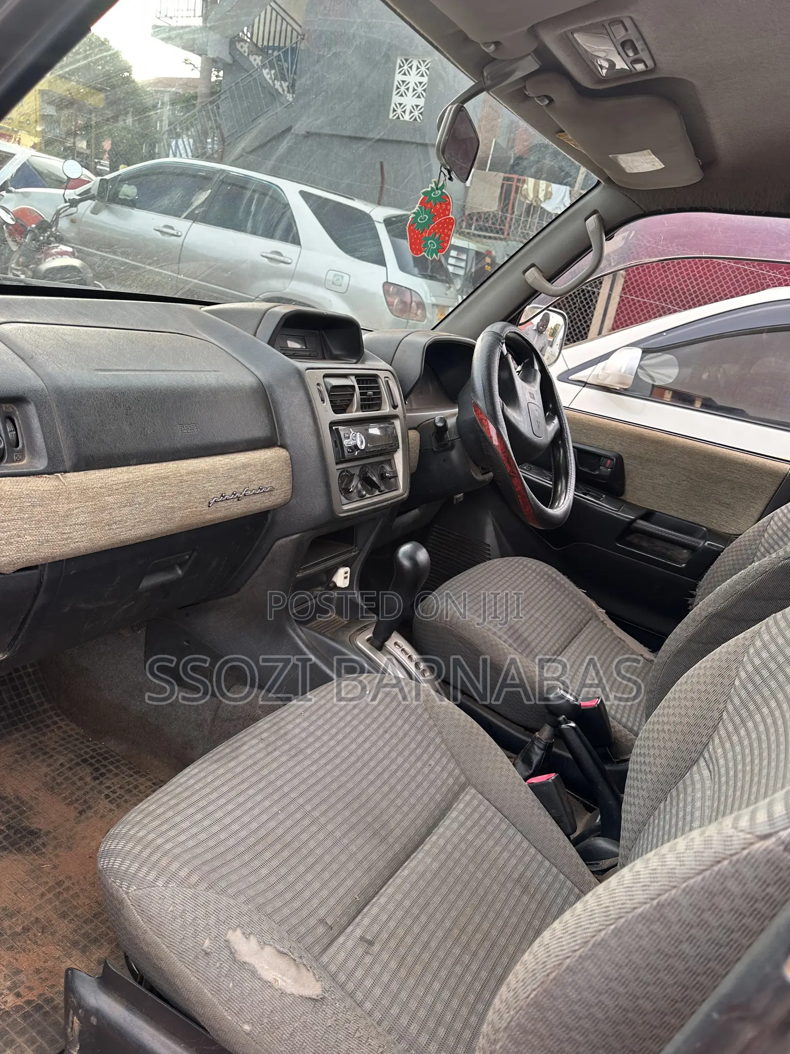 Mitsubishi Pajero Junior 1997 Silver