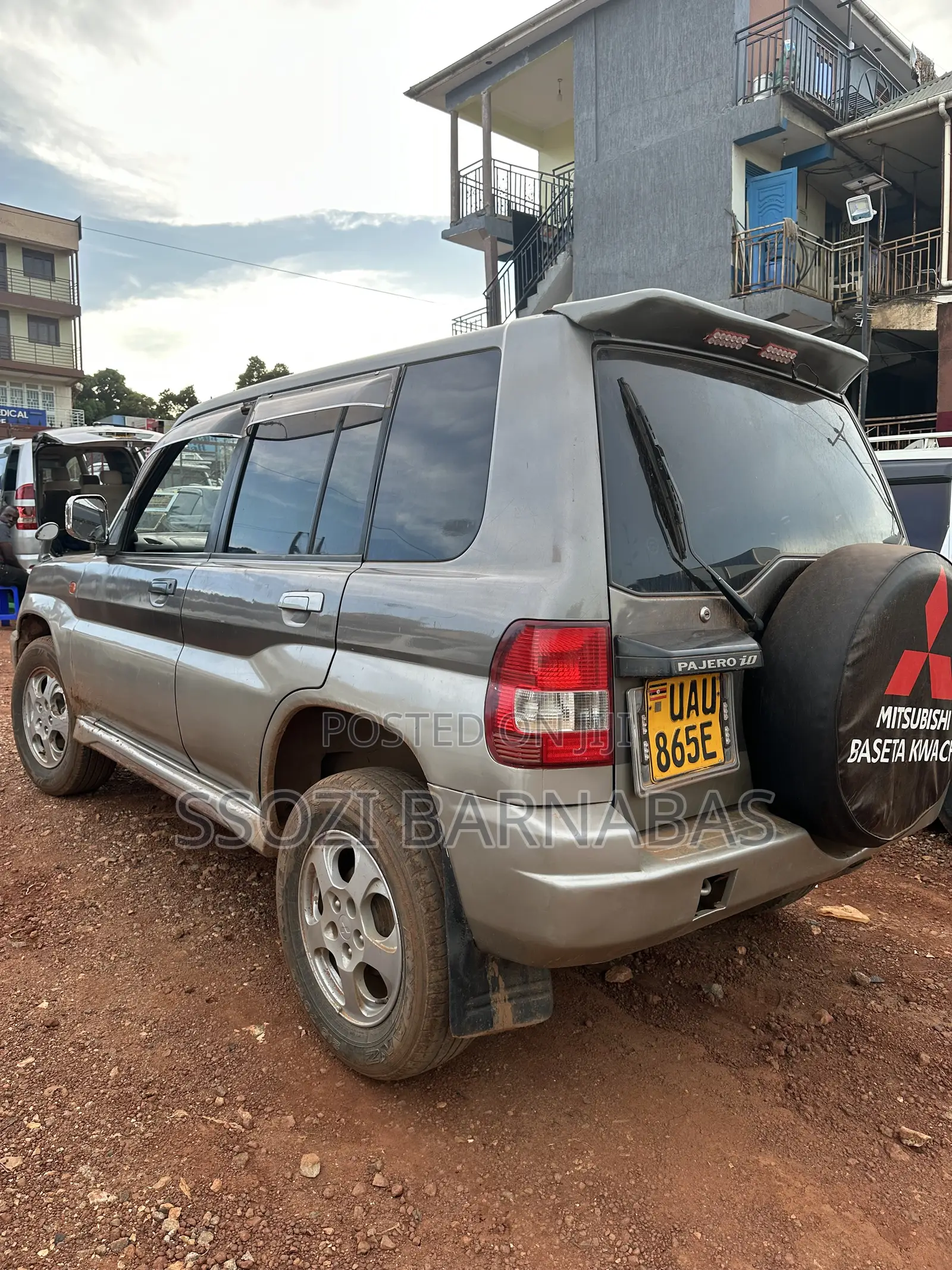 Mitsubishi Pajero Junior 1997 Silver
