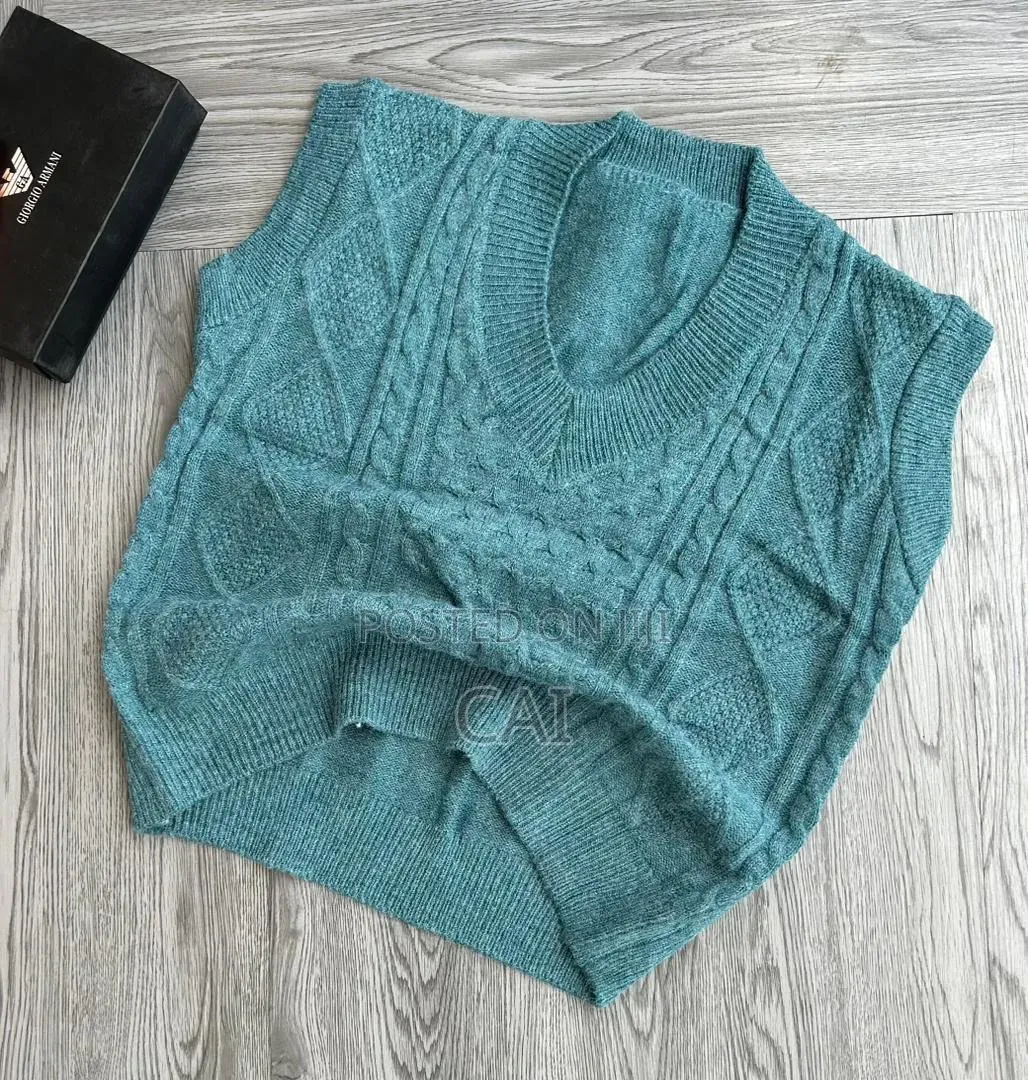 Callahan Cable-Knit Sweater Vest