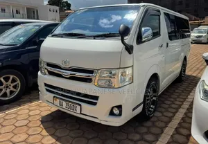 Toyota HiAce 2012