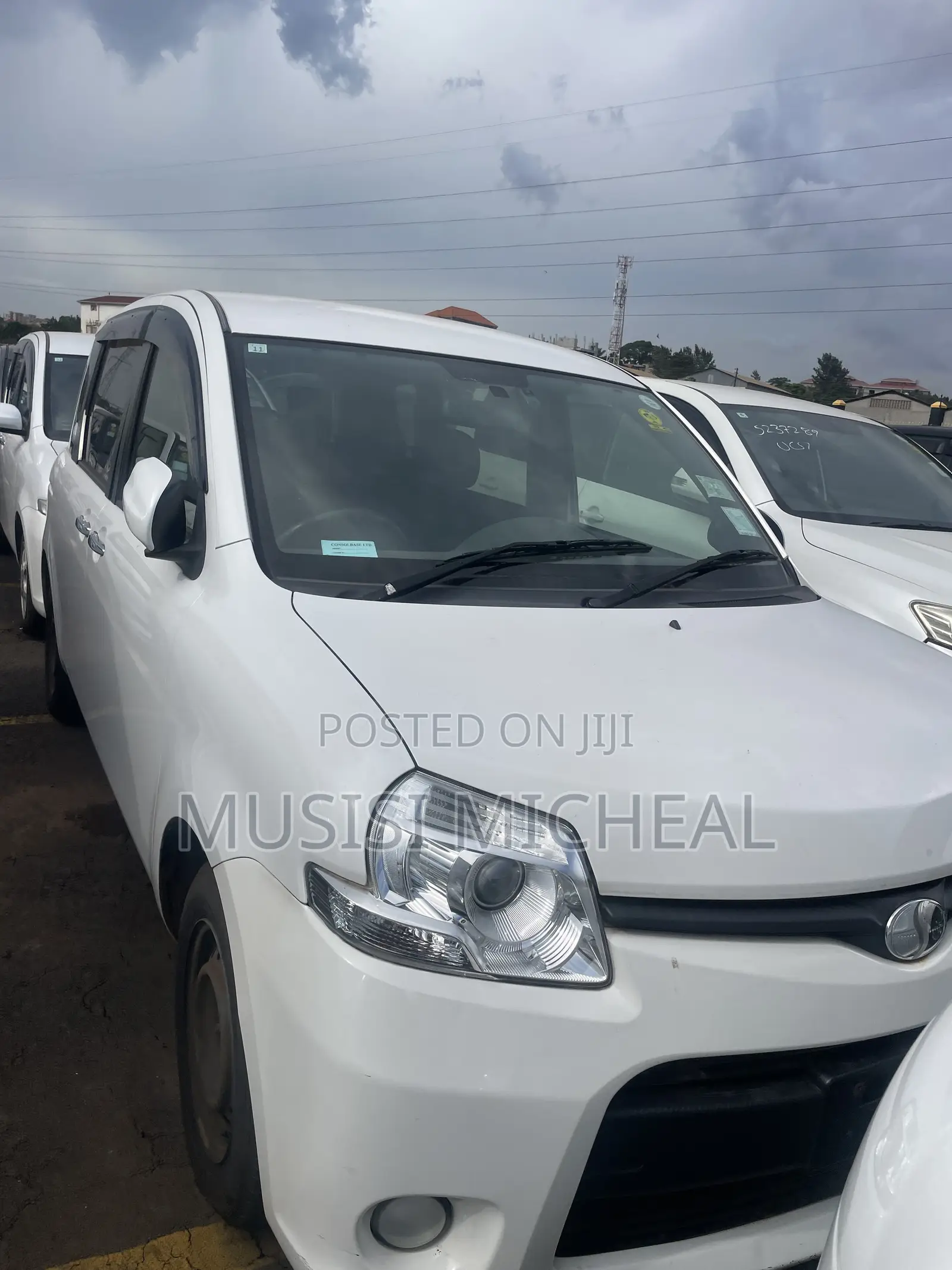 Toyota Sienta 1.5 FWD 2012 White