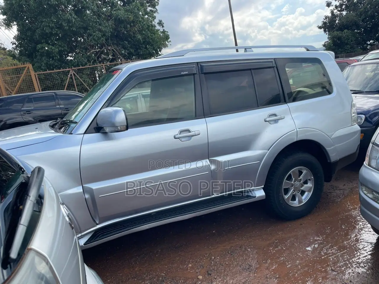 Mitsubishi Pajero 3.2 Di-Dc GLS 2012 Silver