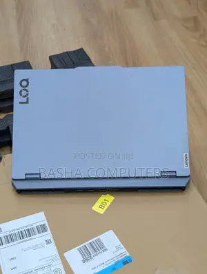 New Laptop Lenovo LOQ 15ARP9 16GB Intel Core i7 SSD 1T