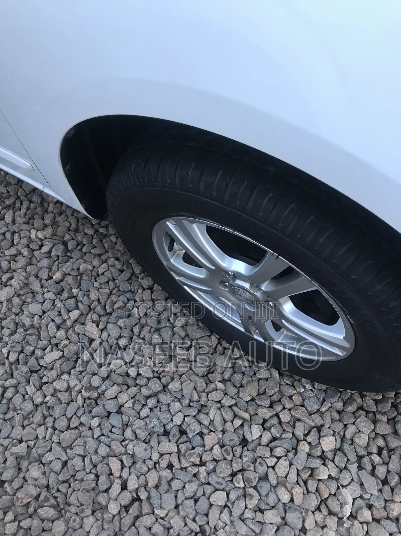 Toyota Premio 2011 White