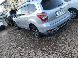 Subaru Forester 2016 Silver