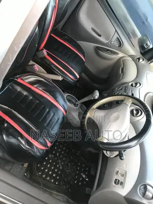 Toyota Platz 2000 Silver