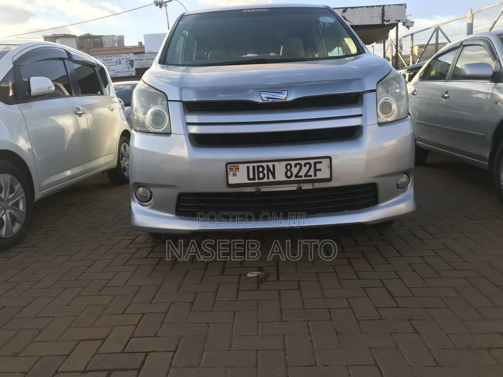 Toyota Noah 2008 Silver