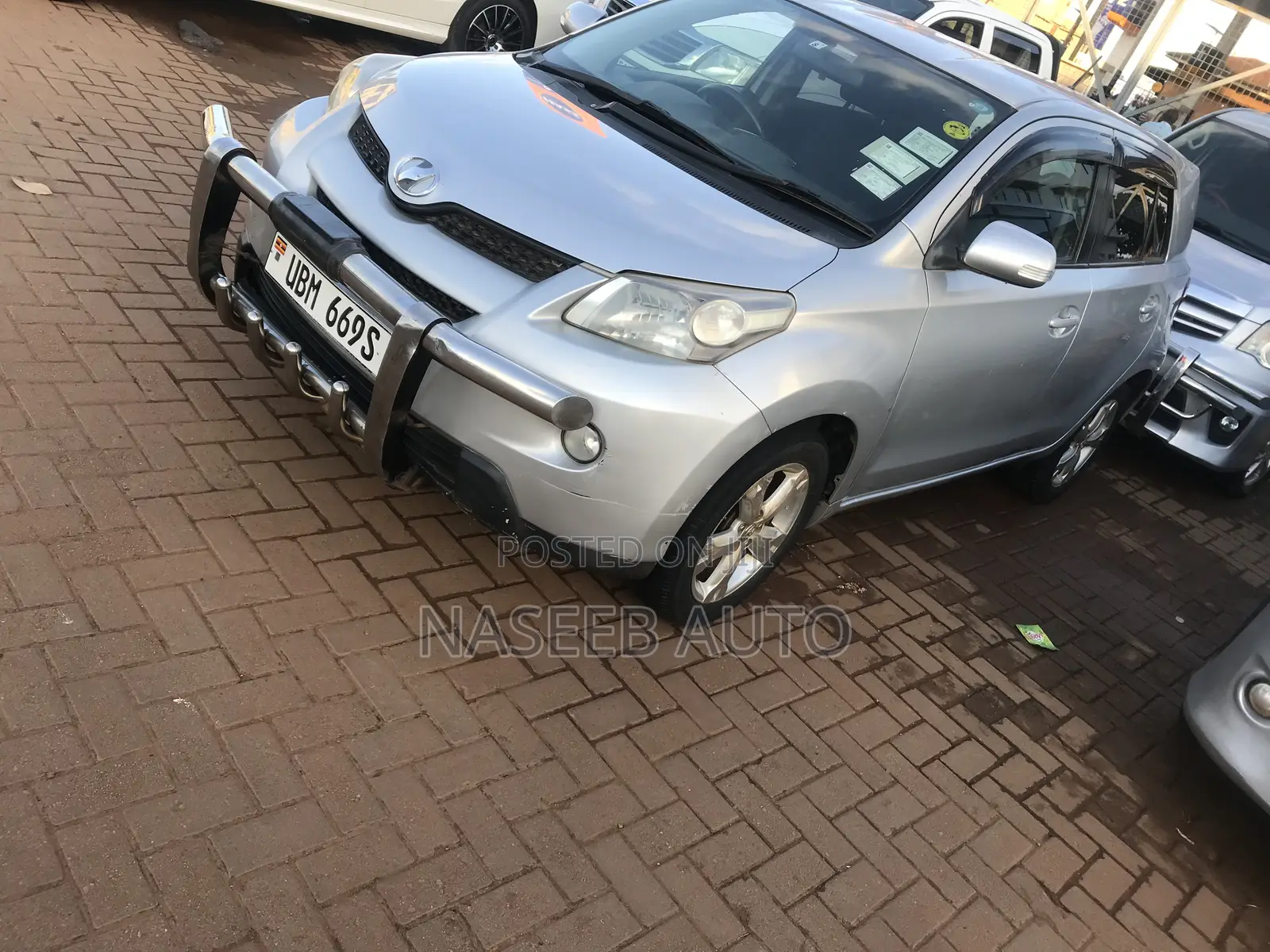 Toyota IST 2008 Silver