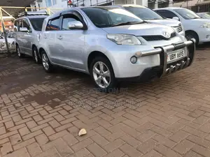 Toyota IST 2008 Silver