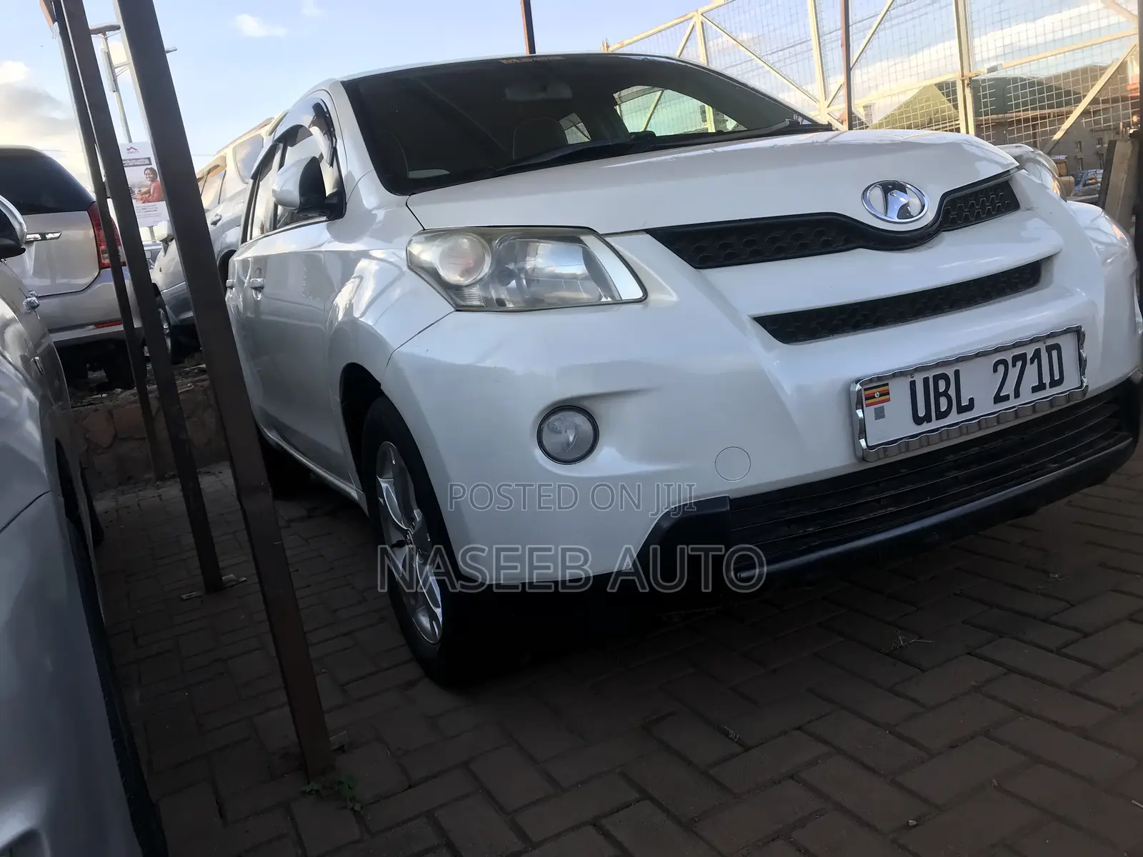 Toyota IST 2008 White