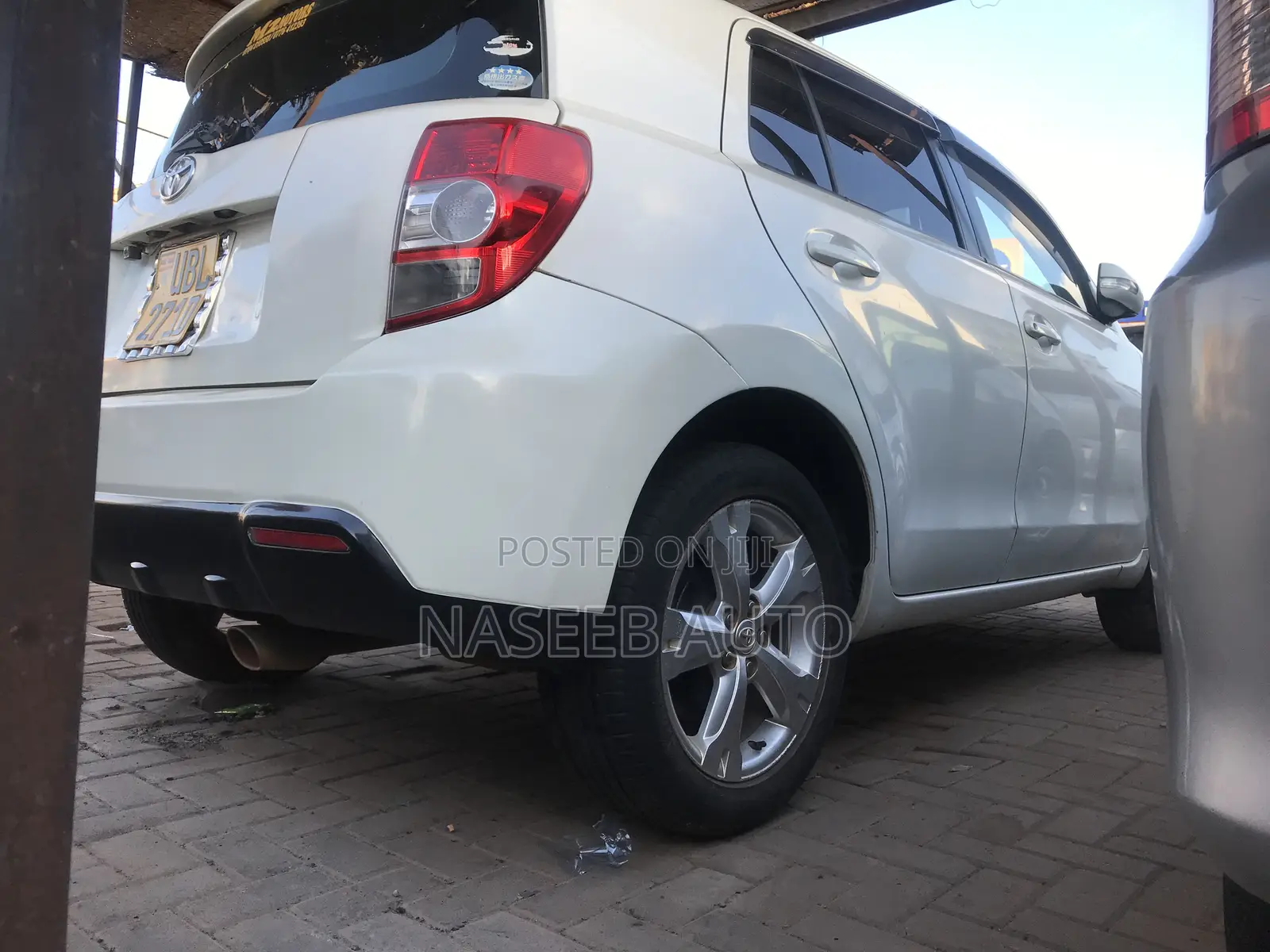 Toyota IST 2008 White